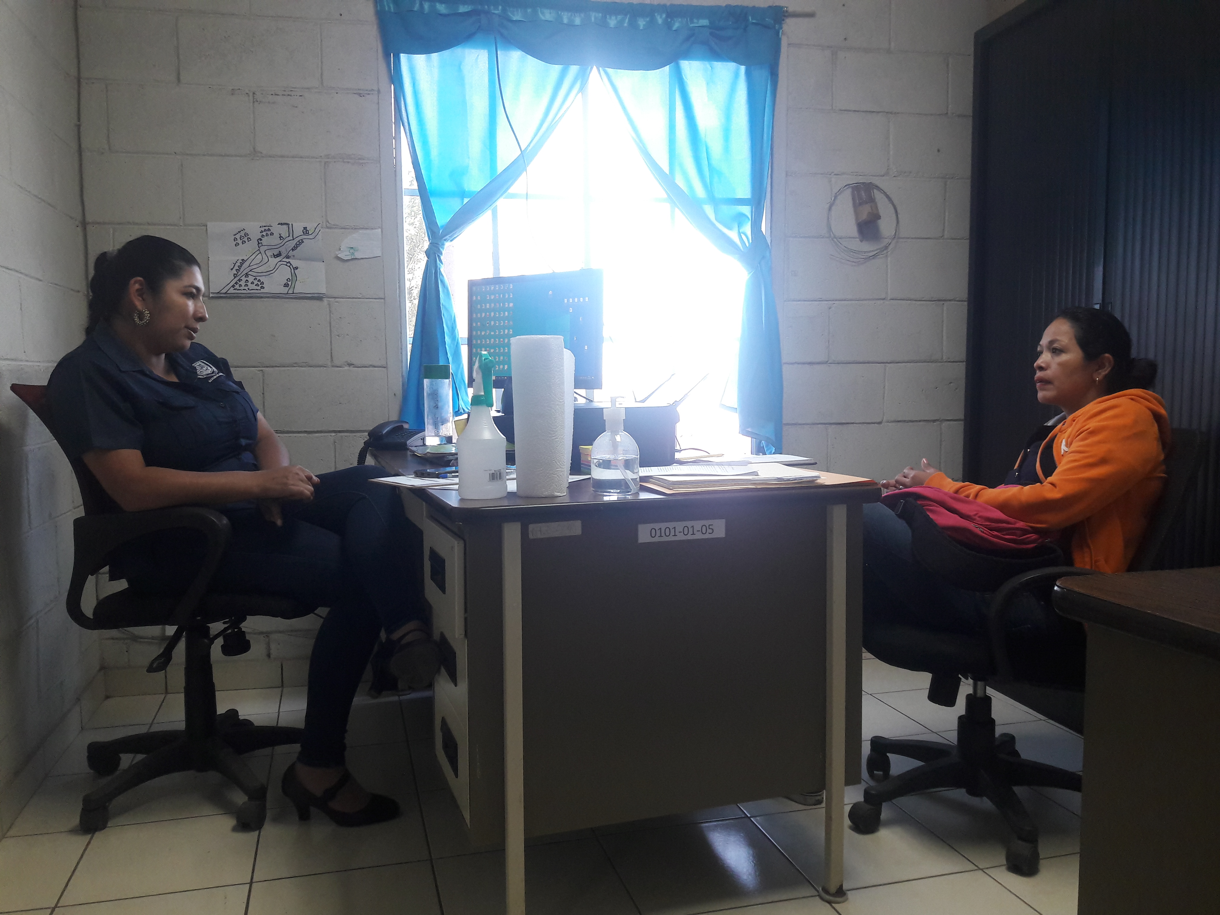 Reunión de coordinación de actividades con la encargada de la Unidad de Género de Alegría