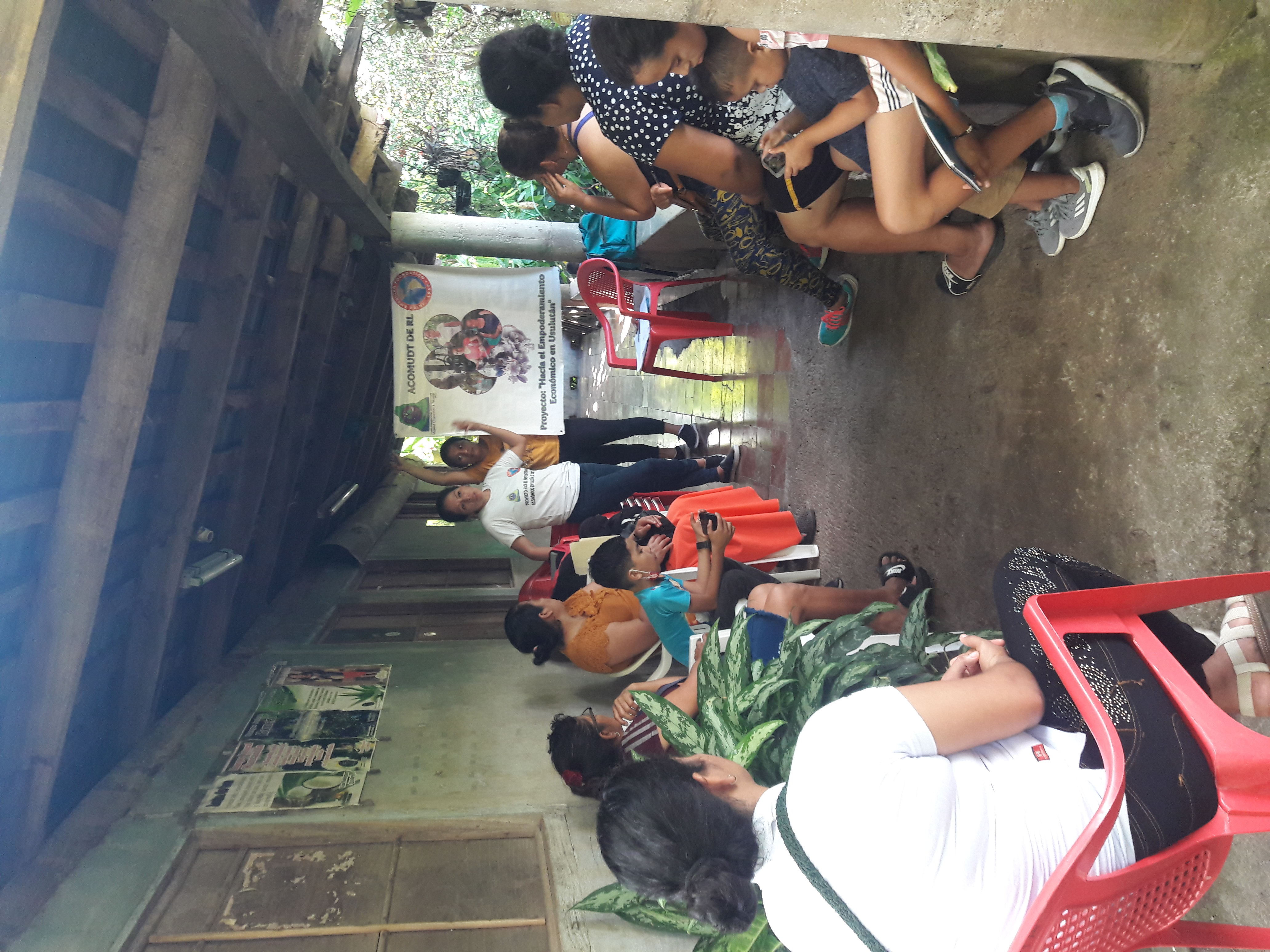 Charla de ingreso a aspirantes en Comunidad Montañita
