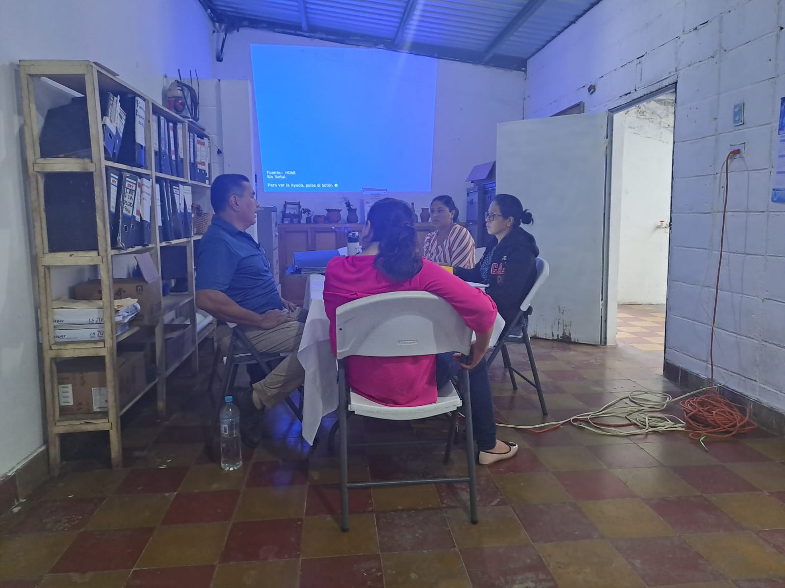 Equipo de Acomudt reunido con el Asesor 