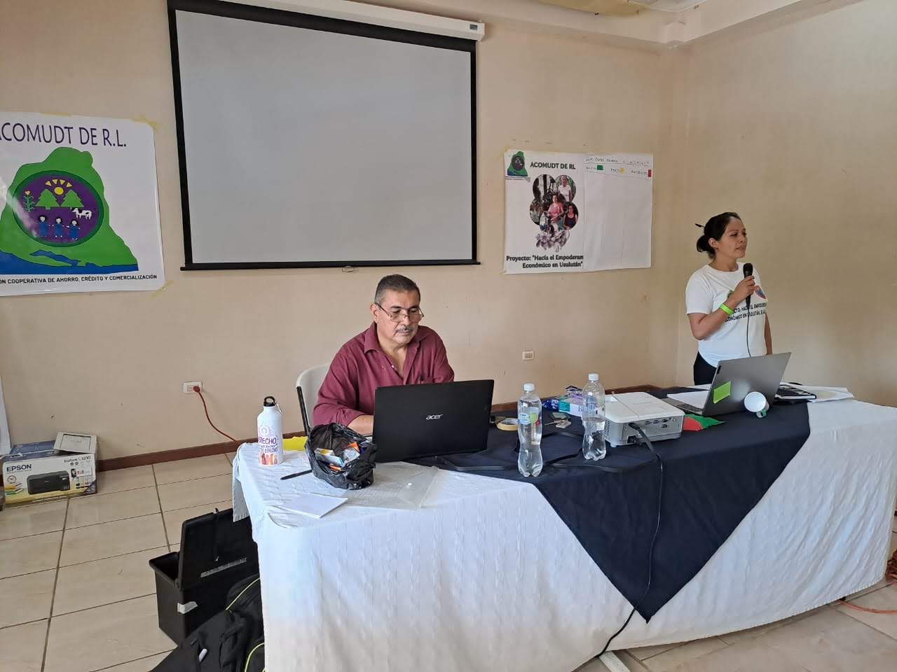 Sistematización del proyecto con lideresas y cuerpos directivos  de ACOMUDT