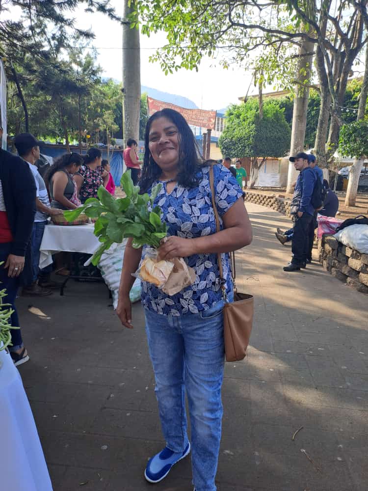 Mujeres productoras de las comunidades de Berlín 