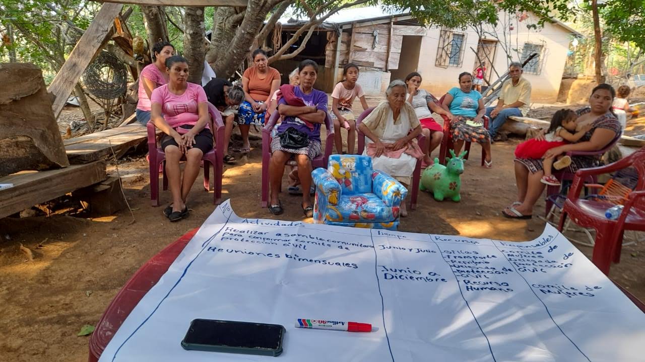 Acomudt acompañó a las mujeres de los Lanitos en la celebración del Día de las madres 